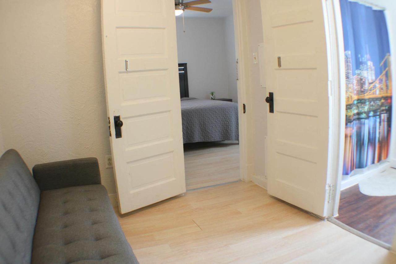 3 Bedroom Southside Pad - Sleeps 8 - Amazing Location Pittsburgh Eksteriør bilde