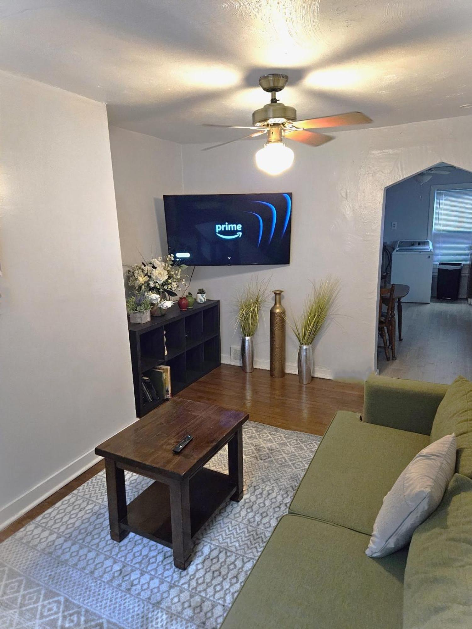 3 Bedroom Southside Pad - Sleeps 8 - Amazing Location Pittsburgh Eksteriør bilde